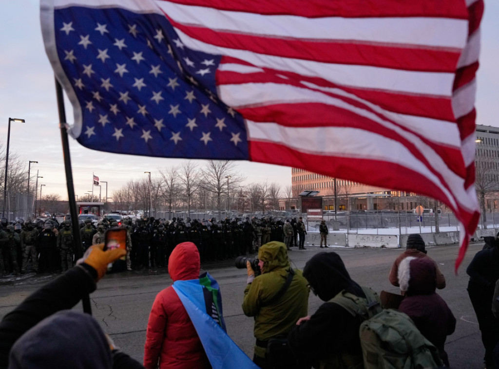 Zvaničnici: Pentagon sprema 1.500 vojnika za moguće raspoređivanje u Minesoti