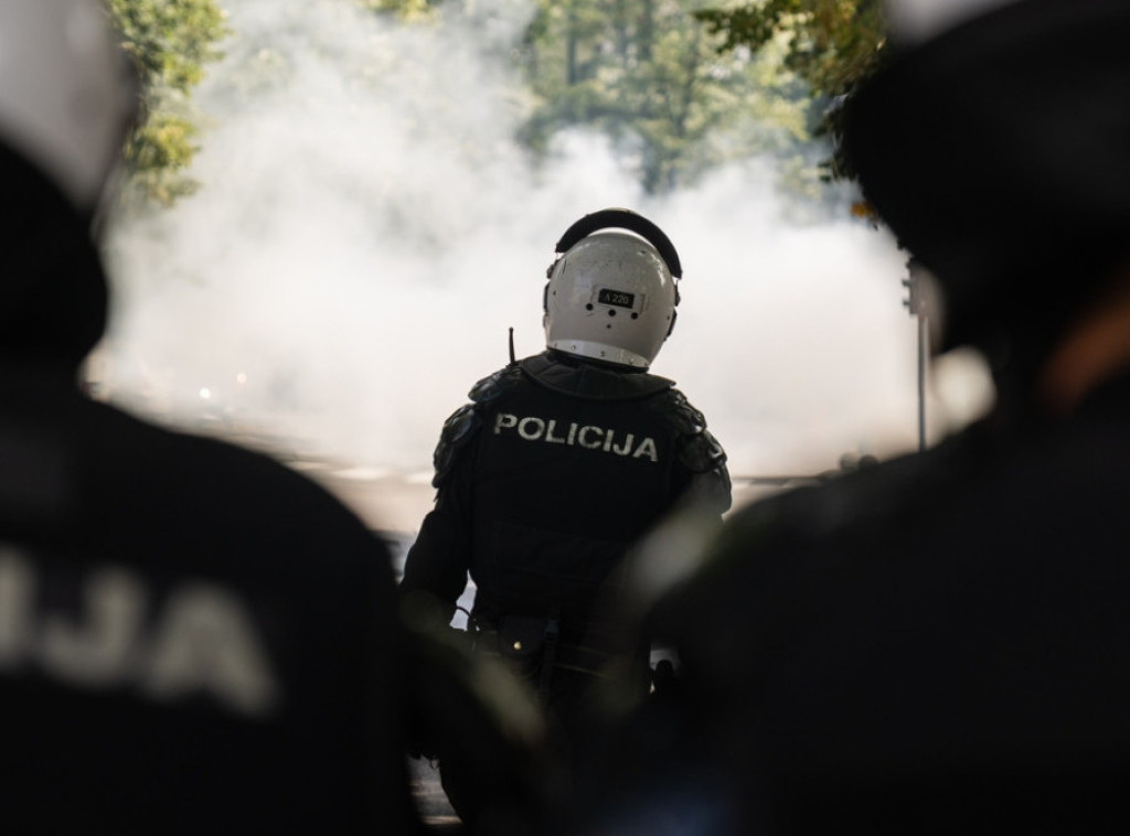 Pronađeno vozilo osumnjičenog za trostruko ubistvo u Danilovgradu