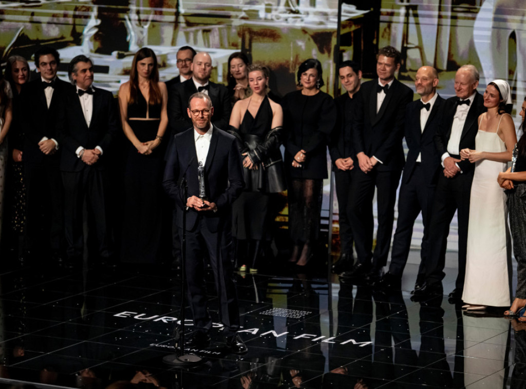 Uručene EFA nagrade u Berlinu: Najbolji film "Sentimental Value" Joakima Trira