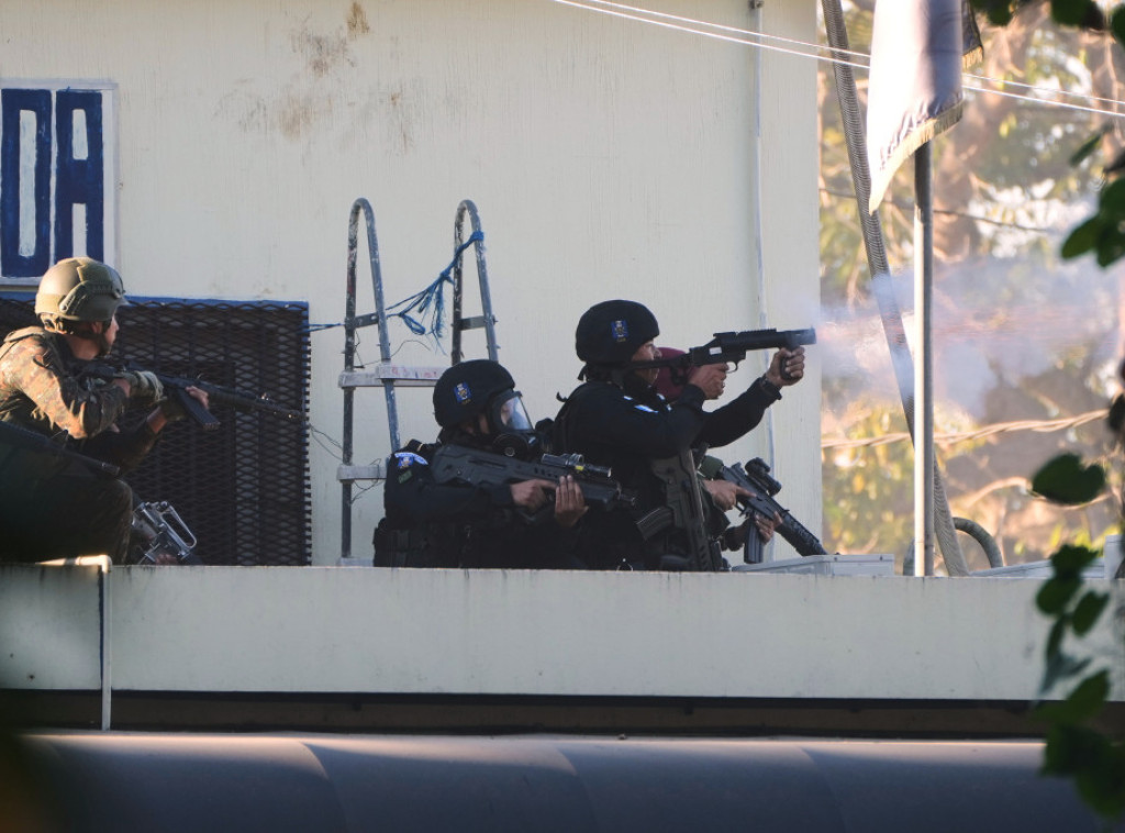 Pripadnici policije u Gvatemali oslobodili čuvare koje u oteli zatvorenici