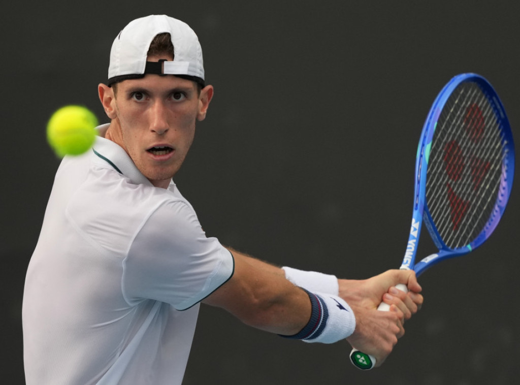 Frančesko Maestreli pobedio Francuza Terensa Atmana za plasman u drugo kolo Australijan opena