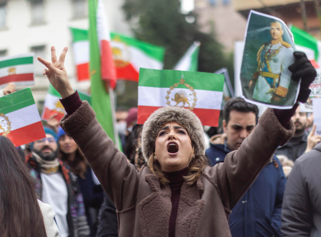 Iranske vlasti počele da vraćaju pristup globalnom internetu