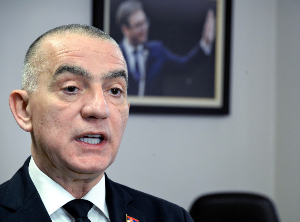 Ministar pravde na licu mesta nakon požara u zgradi Višeg suda u Beogradu