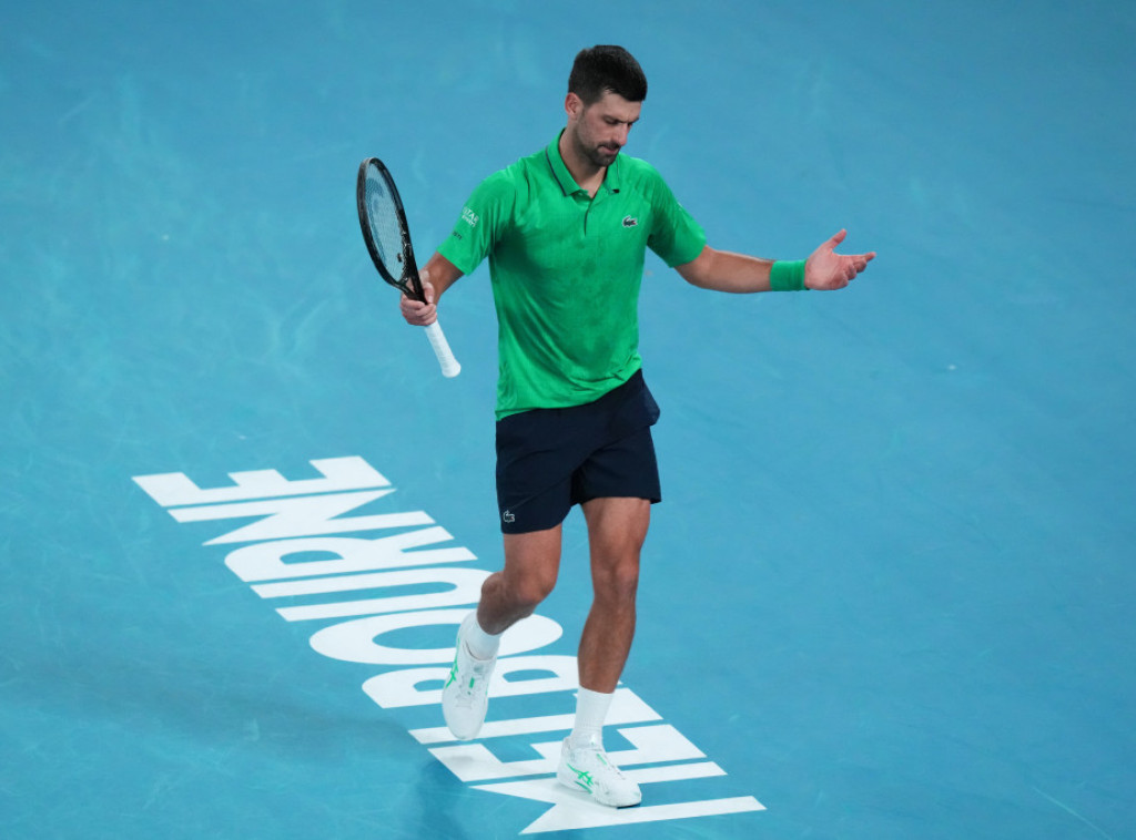 Novak Đoković savladao Pedra Martineza za 100. pobedu na Australijan openu i plasman u drugo kolo