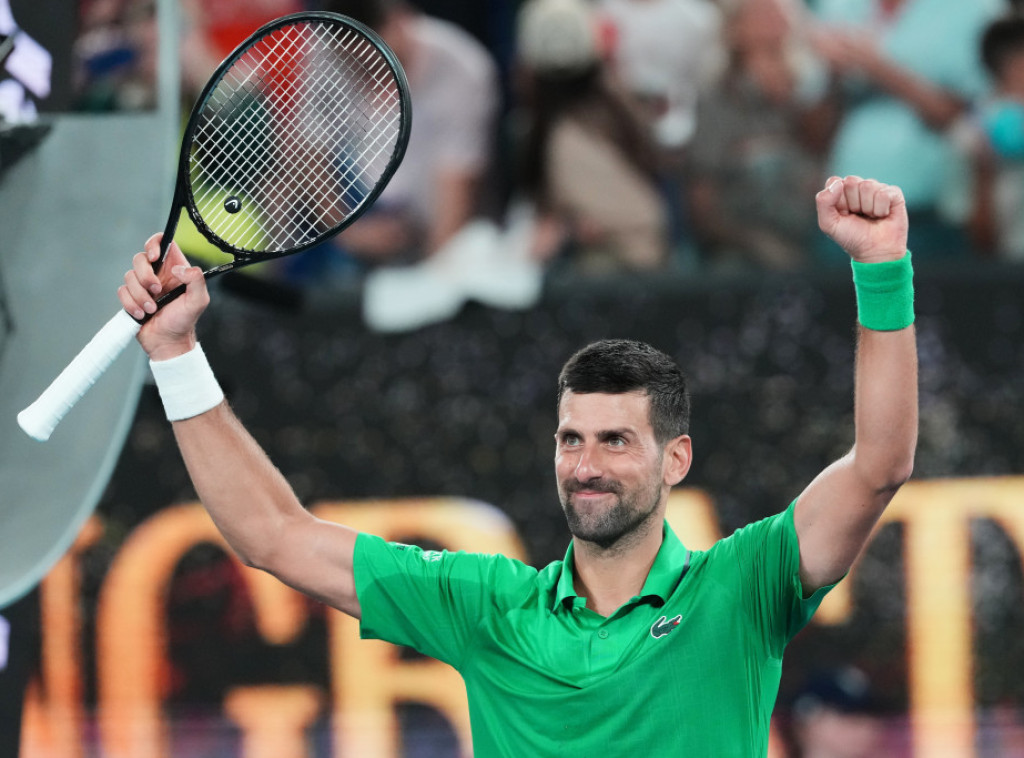 Novak Đoković savladao Pedra Martineza za 100. pobedu na Australijan openu i plasman u drugo kolo