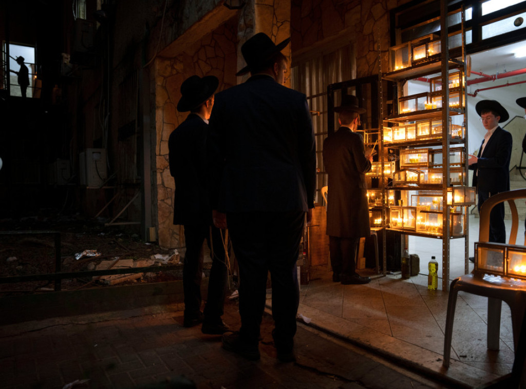 Jerusalim: Dve bebe preminule, 55 dece u bolnici, sumnja se na trovanje hranom u vrtiću