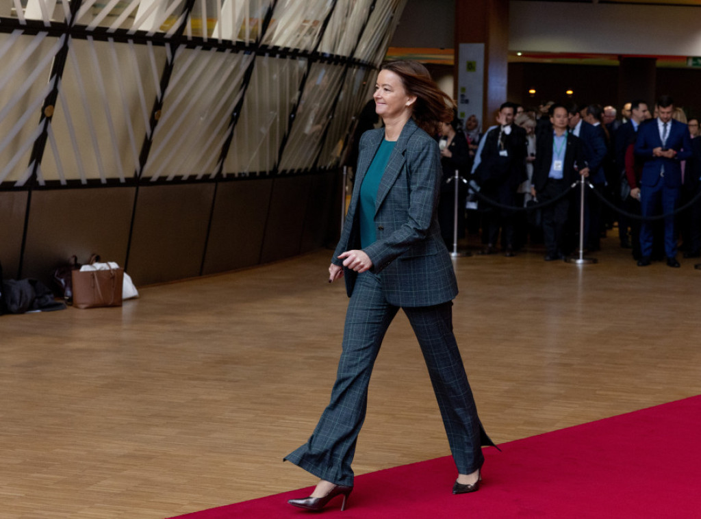 Tanja Fajon: Odluka Slovenije da pošalje dva oficira na Grenland je ispravna