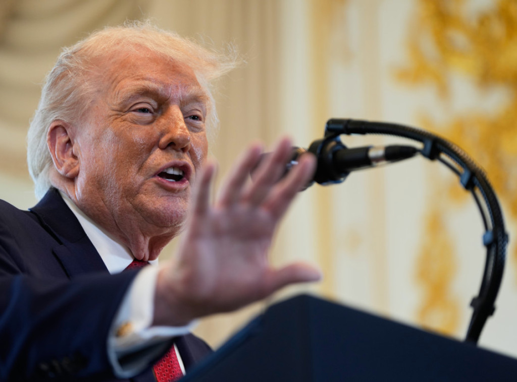 Blumberg: Tramp želi potpisivanje povelje Odbora za mir u Davosu