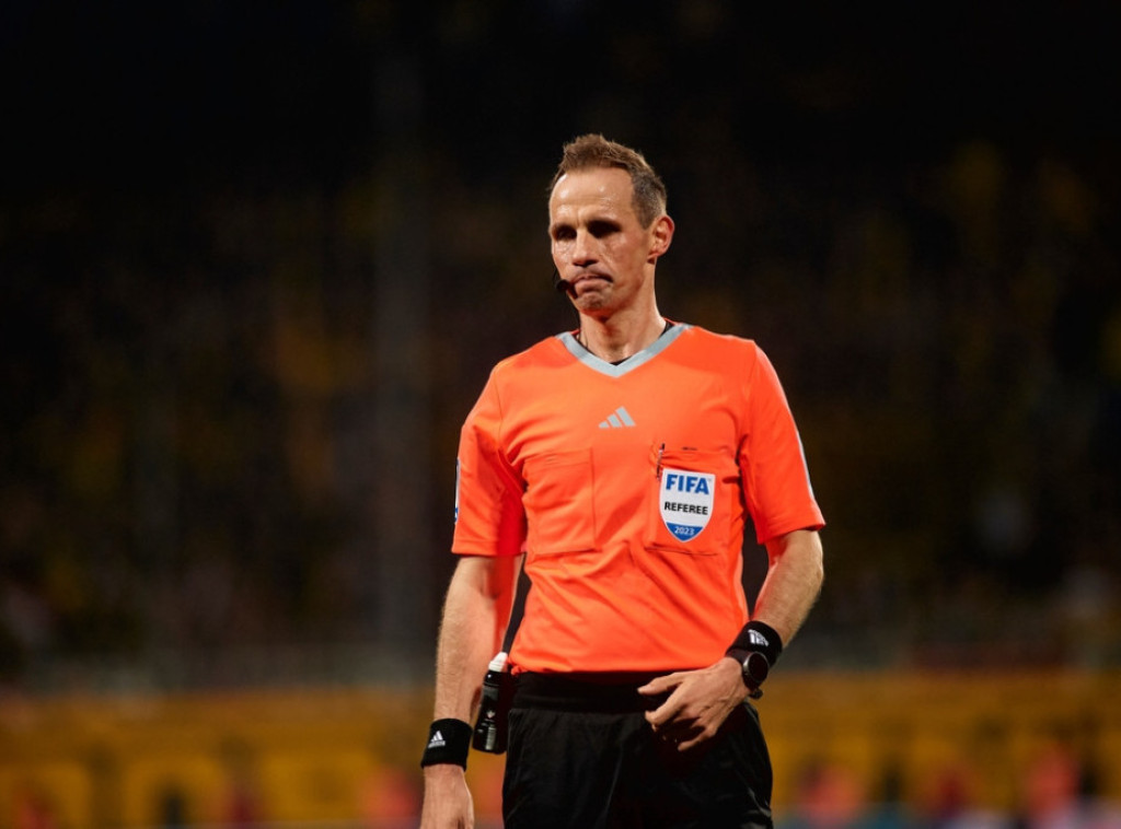 Nemac Saša Štegeman sudi meč između Malmea i Crvene zvezde u Ligi Evrope