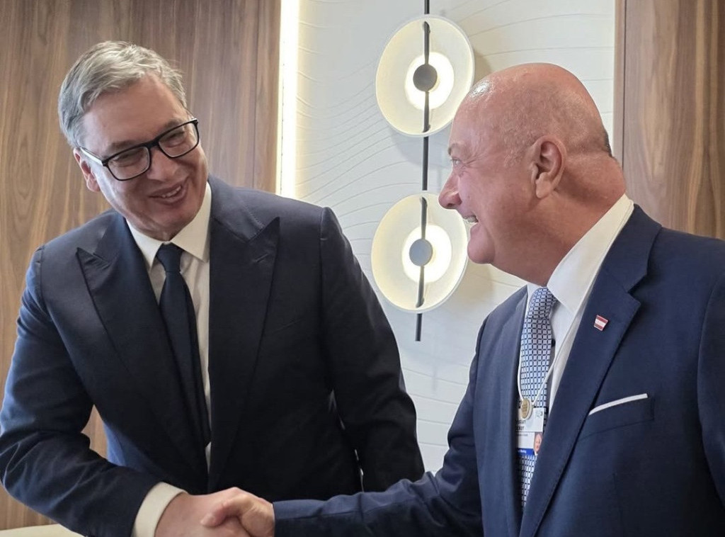 Vučić razgovarao sa Štokerom u Davosu o aktuelnim evropskim izazovima i ekonomskoj saradnji