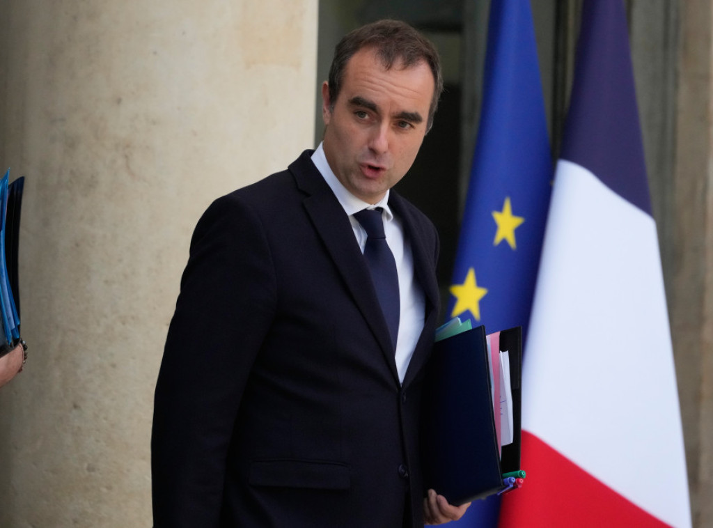 Lekorni iskoristio ustavno ovlašćenje da nametne deo budžeta u skupštini bez glasanja