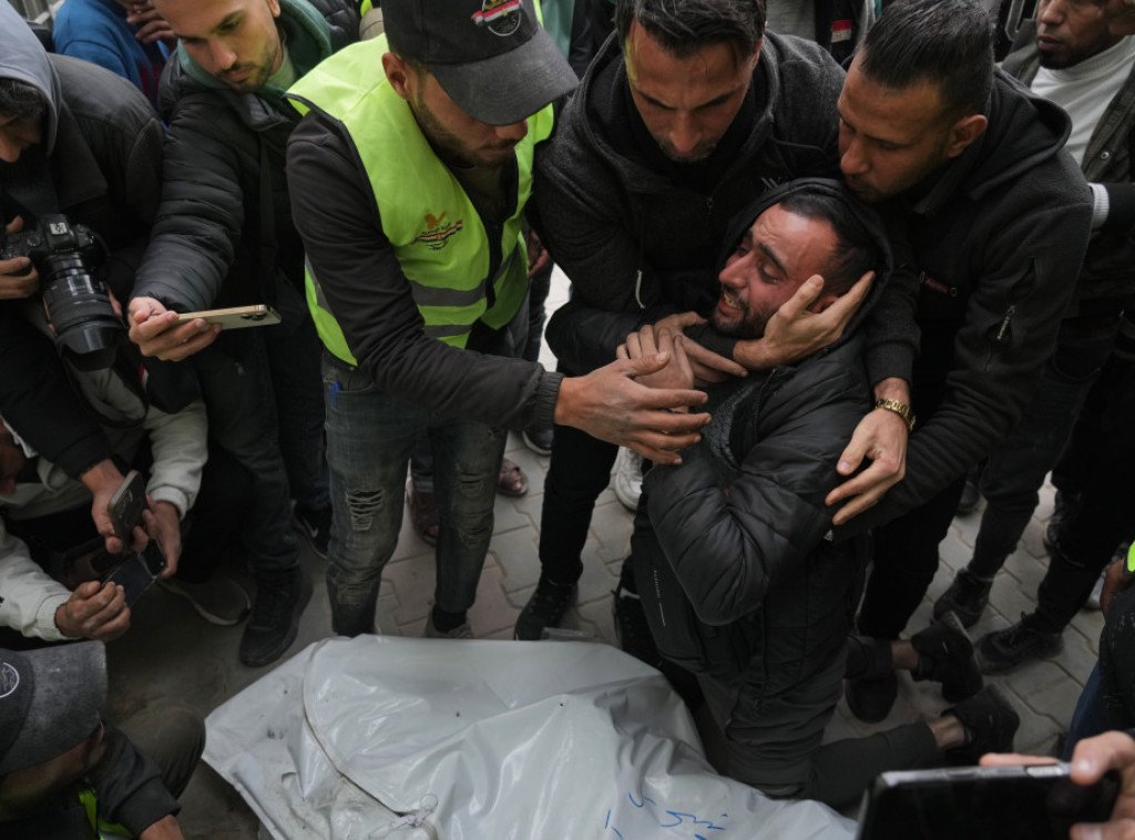 Bolnice u Gazi primile tela šest poginulih i 11 ranjenih u izraelskim napadima