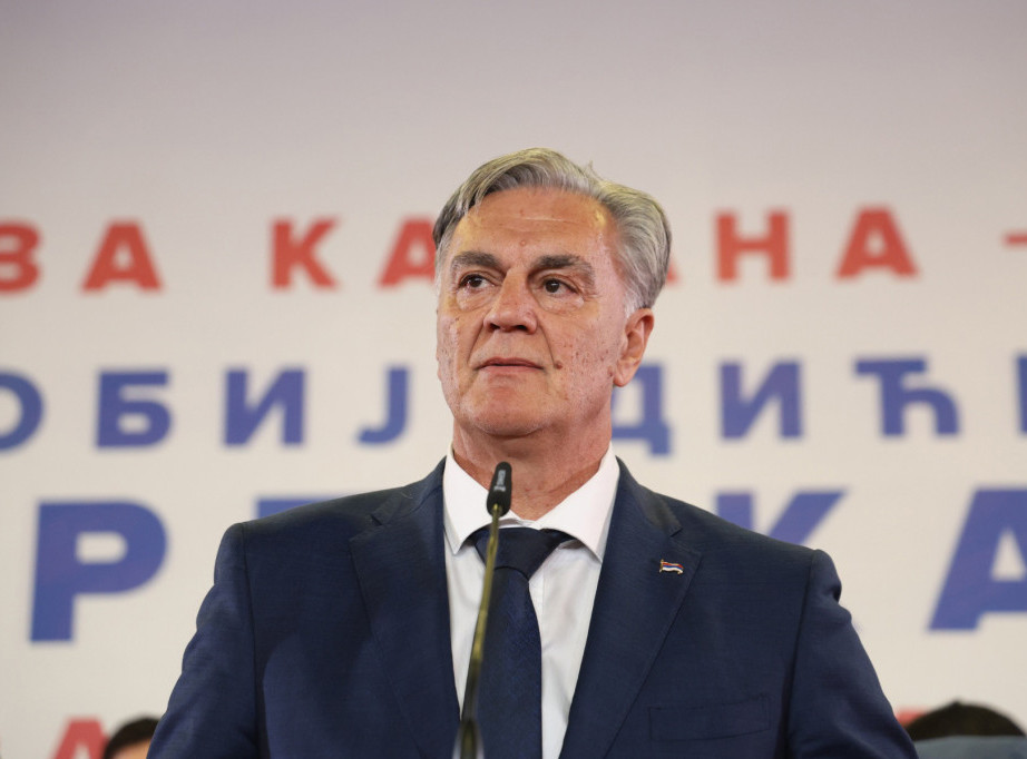 Crna Gora: Andrija Mandić čestitao Karanu pobedu