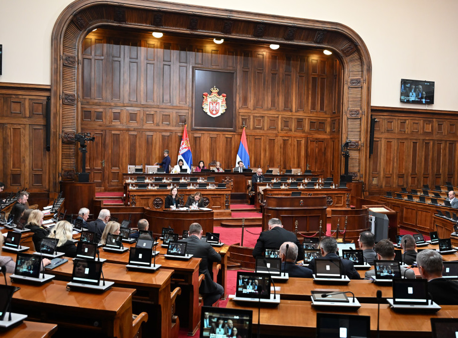 Skupština usvojila rebalans - više novca za investicije, zdravstvo, pomoć građanima