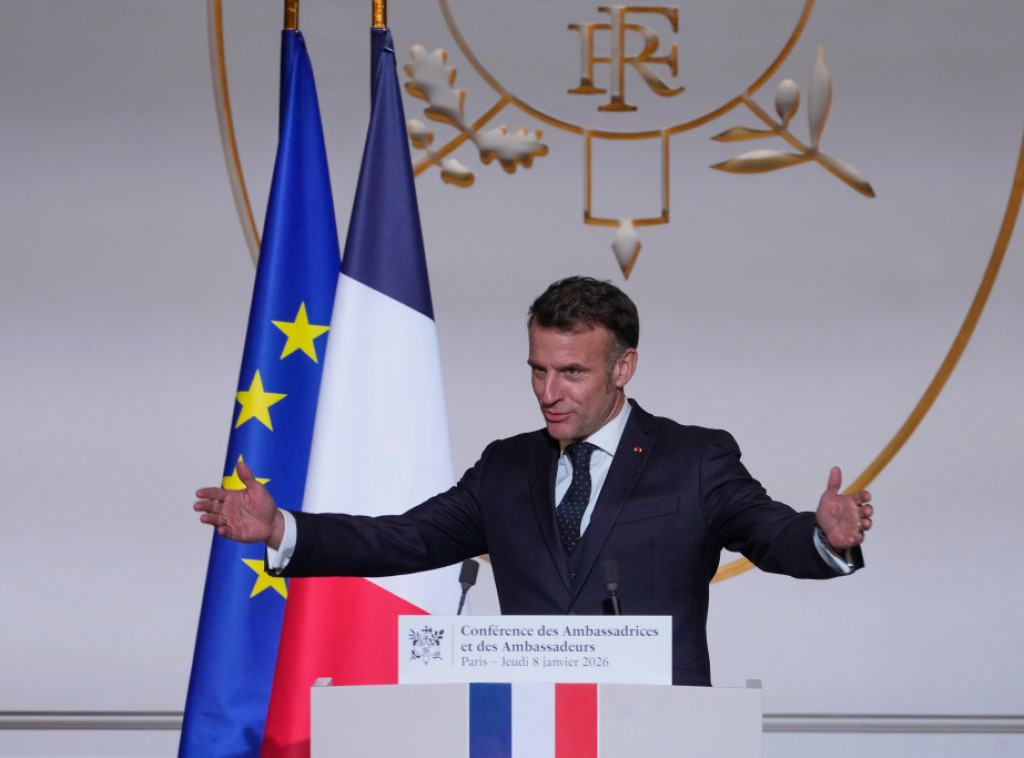 Makron: Francuska mornarica zaplenila tanker sa naftom koji je dolazio iz Rusije