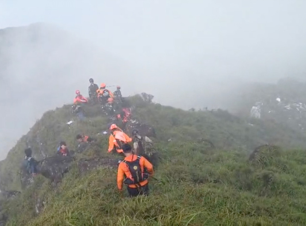 Indonezija pronašla tela 10 putnika u srušenom avionu za nadzor ribarstva