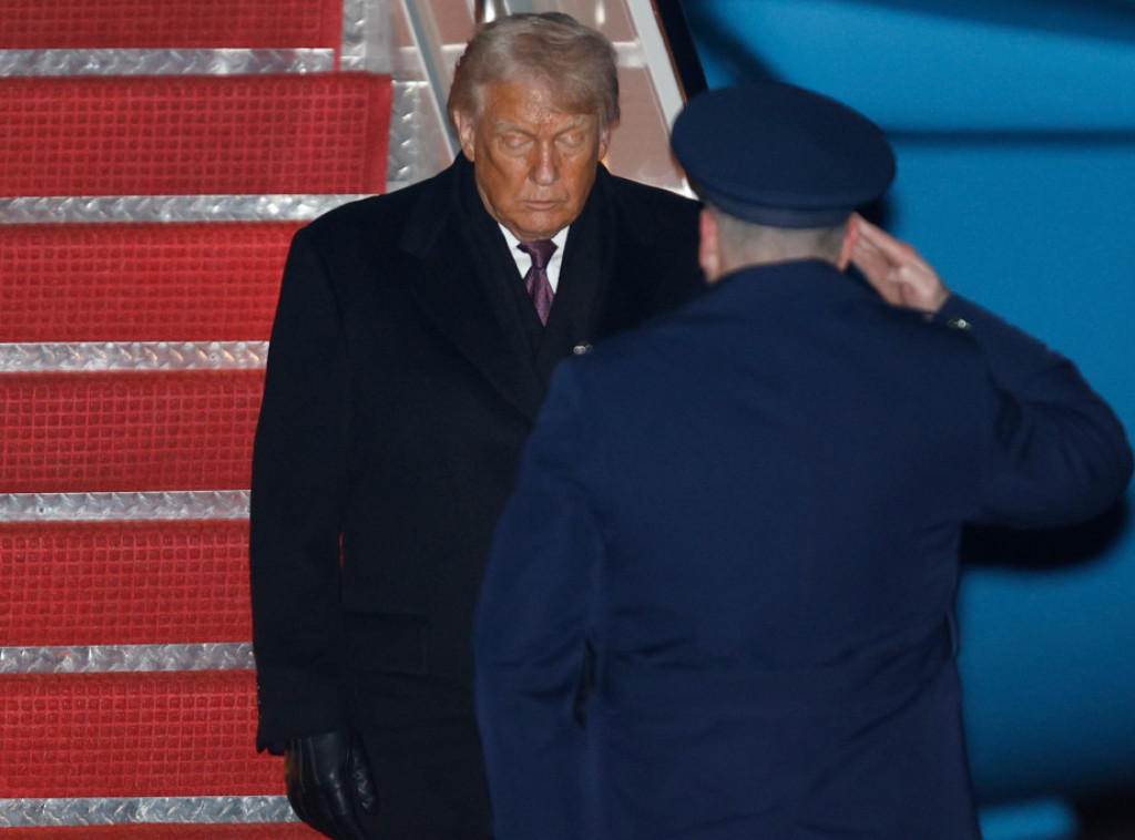 Tramp: Masivna flota vojnih brodova SAD kreće se ka Iranu