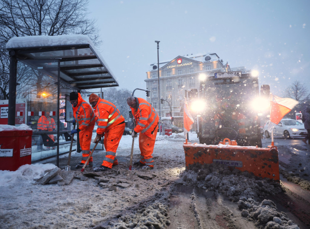 Tri osobe poginule, 11 povređeno u nevremenu u Nemačkoj