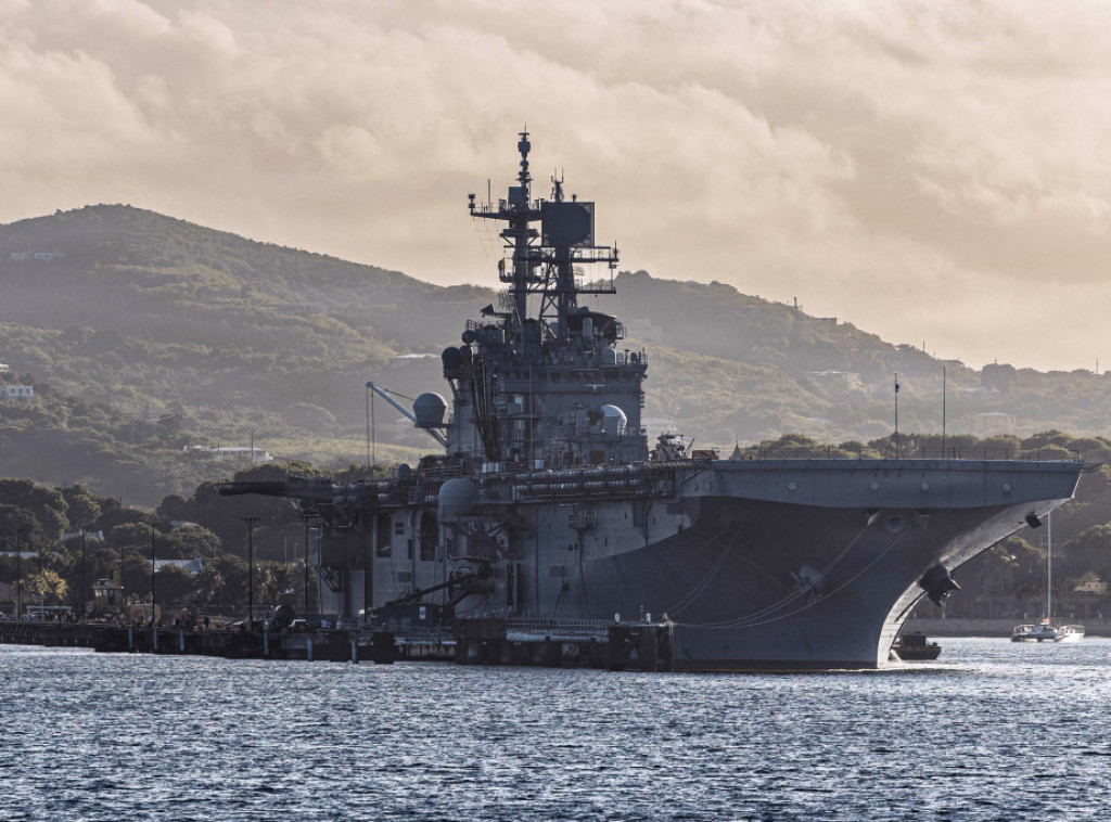 Britanska Kraljevska mornarica prati ruske brodove koji plove kroz Lamanš