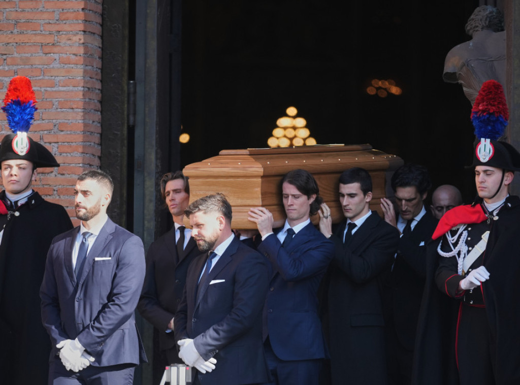 Rim: Od Valentina se oprostile brojne ličnosti iz sveta mode, filma i javnog života