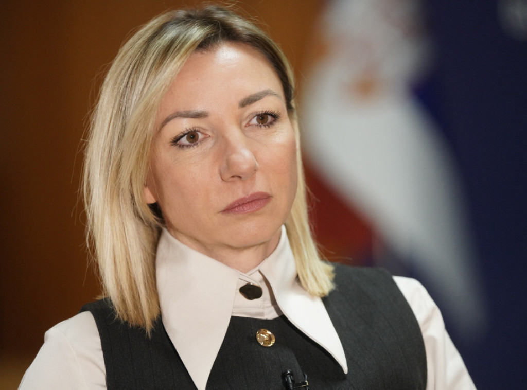 Ministarka Macura: Performans u kome je predsednik prikazan na krstu ne doprinosi dijalogu