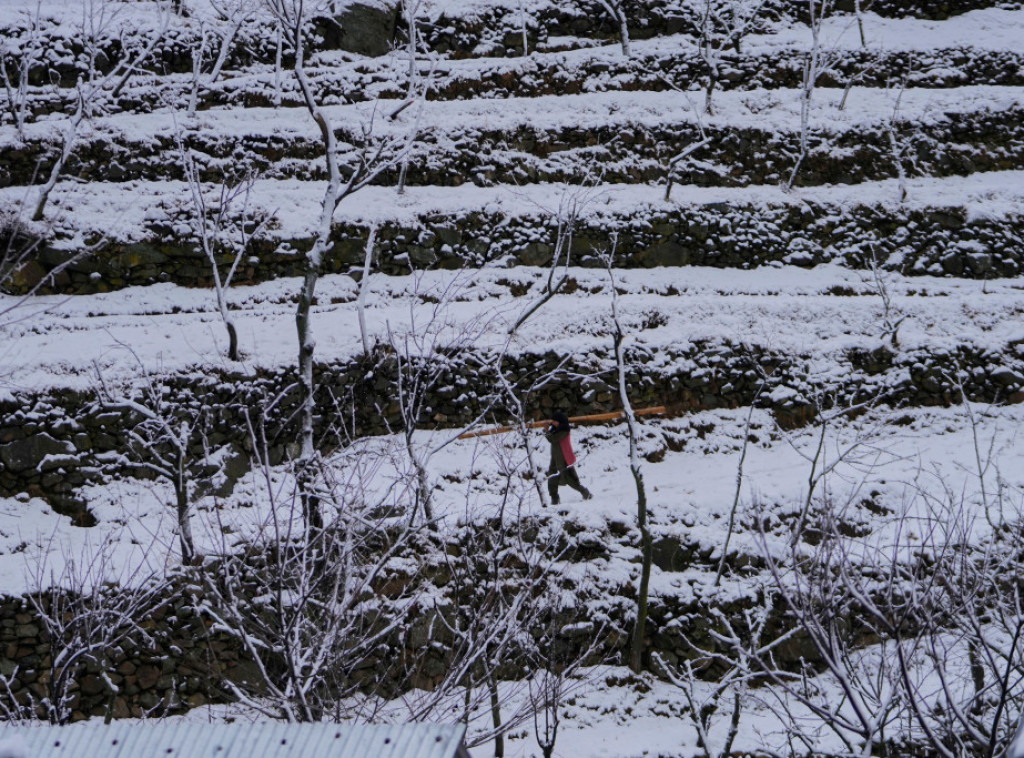 Najmanje 60 osoba poginulo, više od 100 povređeno u nevremenu u Avganistanu