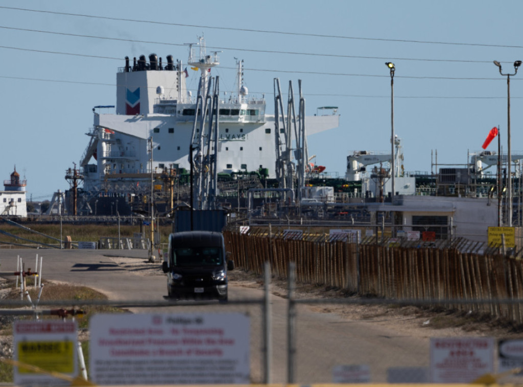 Blumberg: SAD razgovara sa kompanijama o brzom povećanju proizvodnje nafte u Venecueli