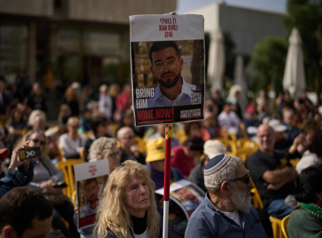 Izrael: Više hiljada ljudi na antivladinim protestima, zahtevaju povratak poslednjeg taoca