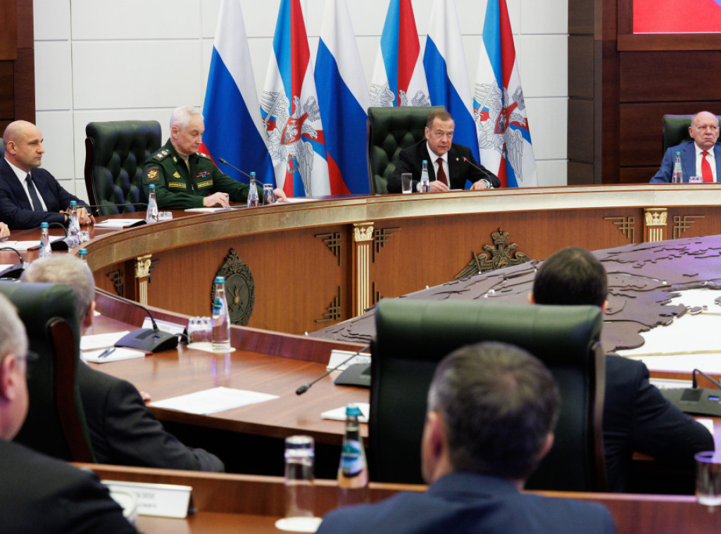 Dmitrij Medvedev: Napad na Putinovu rezidenciju mogao dovesti do upotrebe specijalnog oružja