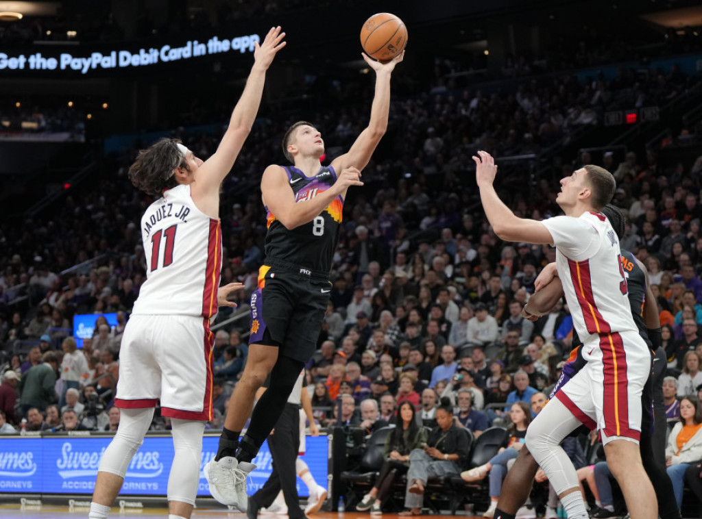 Košarkaši Majamija pobedili Finiks, Jović zabeležio 12 poena i šest skokova