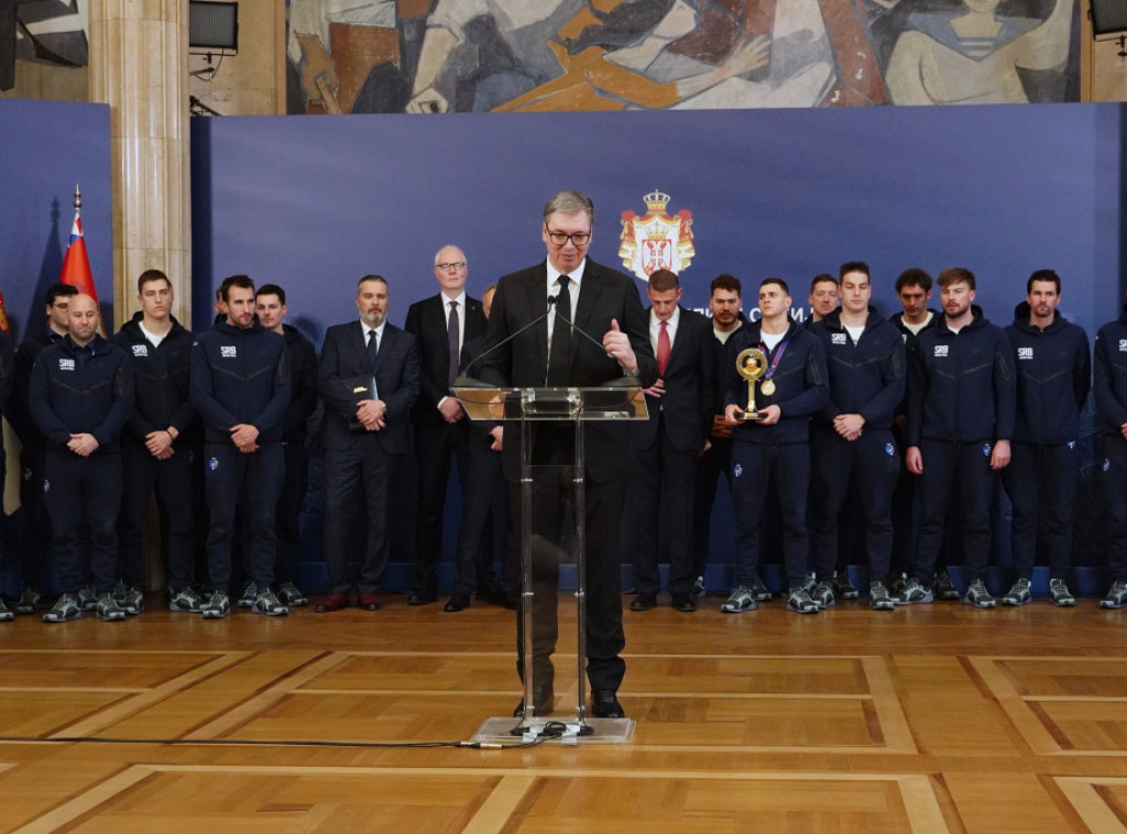 Vucic thanks Serbia men's national water polo team for winning European gold
