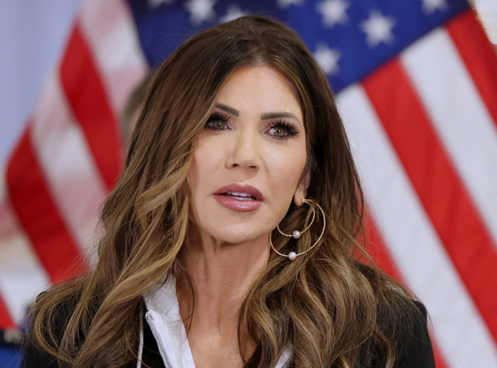 Izvori: Noem pod lupom Bele kuće nakon pucnjave u Mineapolisu, ali se ne očekuje smena