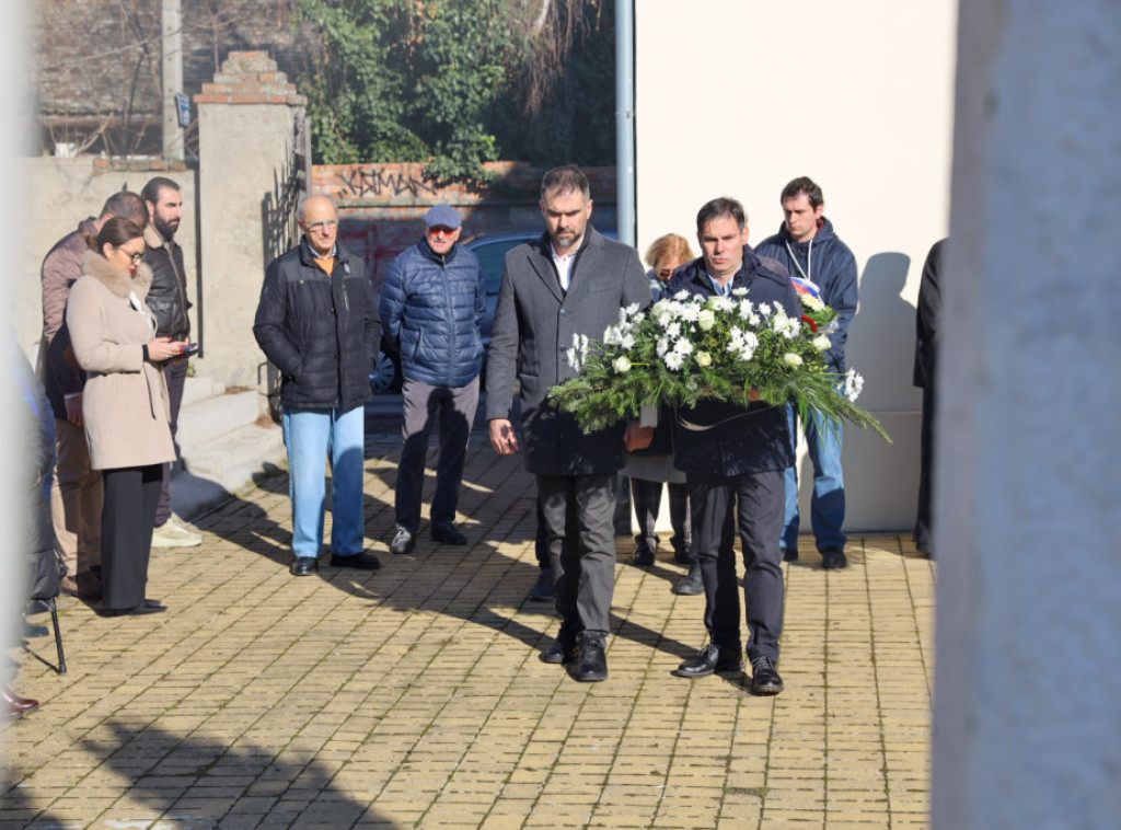 Gradonačelnik Novog Sada Žarko Mićin prisustvovao komemoraciji povodom dana sećanja na žrtve Holokausta