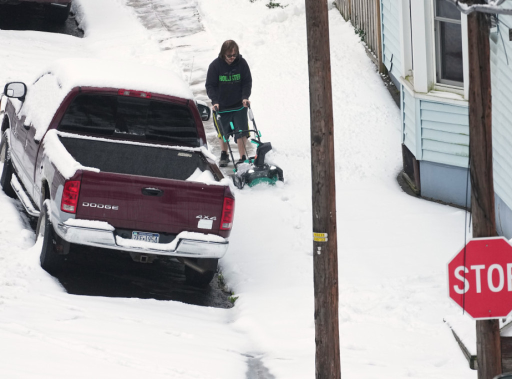 Najmanje 38 žrtava širom SAD od posledica snažne zimske oluje
