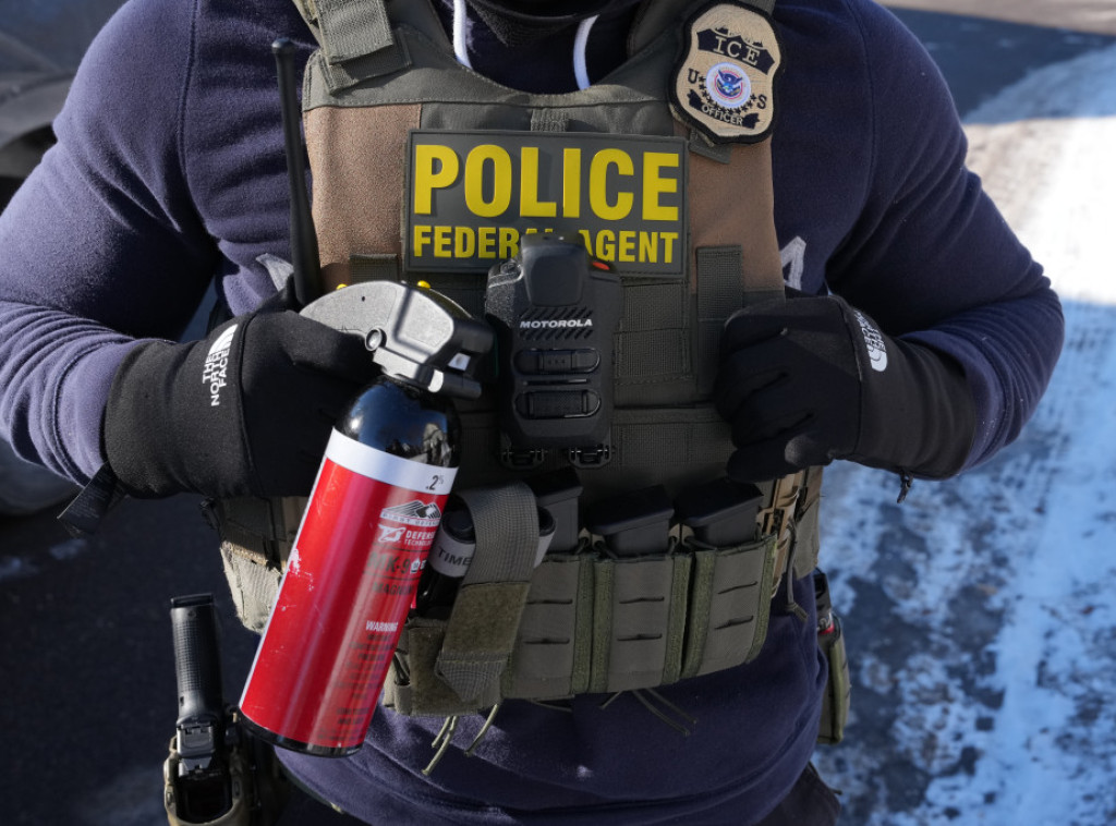 Izveštaj: Dvojica agenata federalnih službi pucala na Pretija