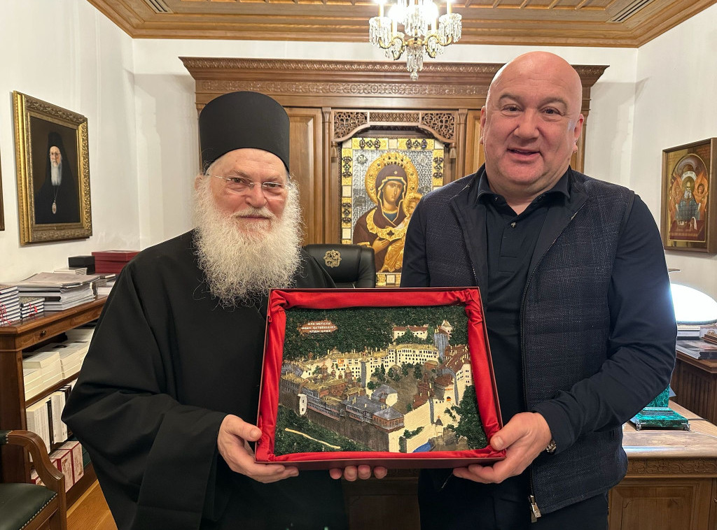 Ministar Popović u poseti Svetoj Gori: Stalne molitve iz Vatopeda za srpski narod