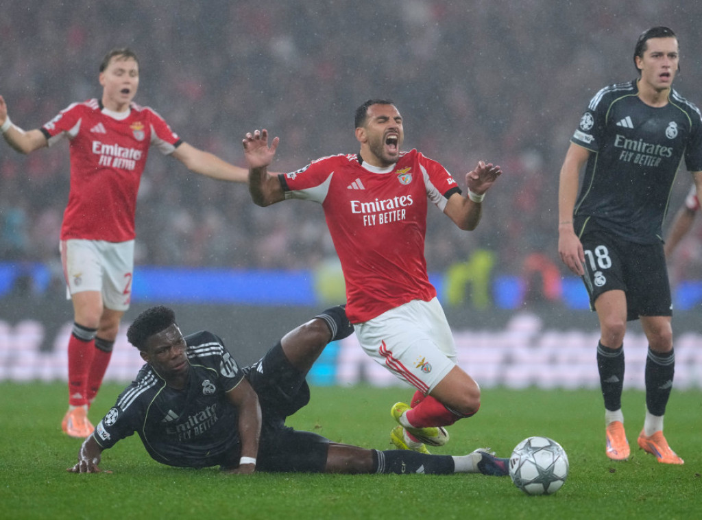 Fudbaleri Benfike golom golmana Trubina u 90+8. minutu obezbedili prolaz dalje u Ligi šampiona