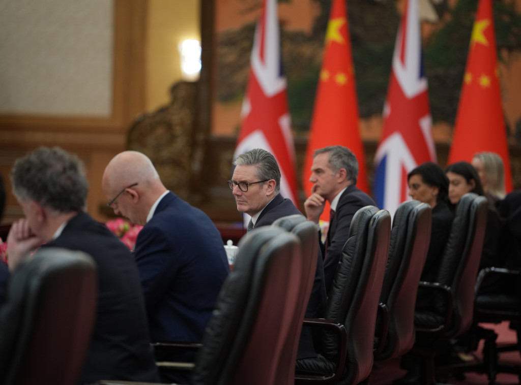 Starmer i Si razmenili poklone tokom susreta u Pekingu