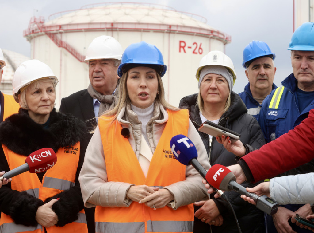 Dubravka Đedović Handanović: Počelo zapunjavanje dizelom novih skladišta u Smederevu, dodatna sigurnost