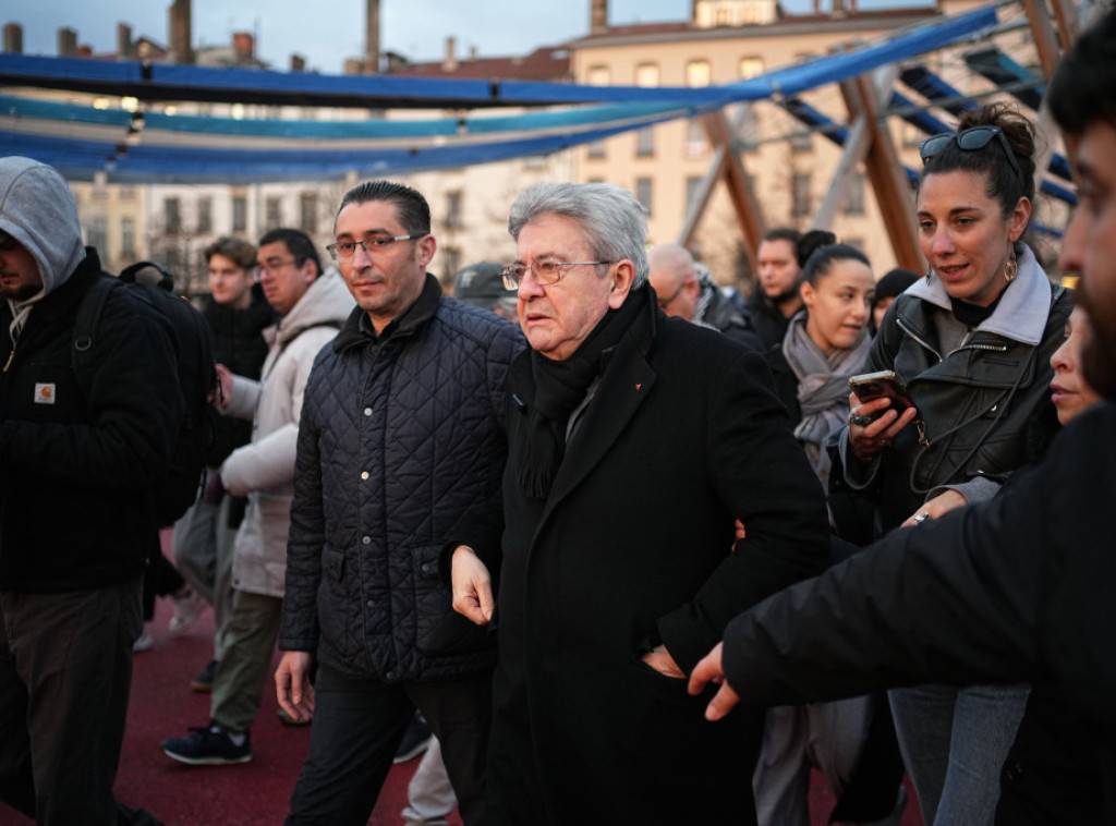 Francuska: Hiljade ljudi na protestima u znak podrške nacionalnoj policiji