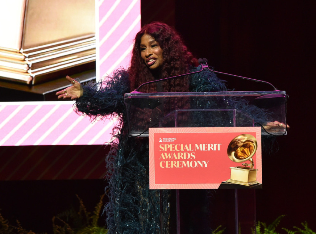 Pevači Čaka Kan, Šer, Vitni Hjuston i Fela Kuti dobili Gremi nagrade za životno delo