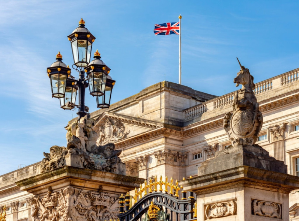 Bakingemskoj palati biće predata peticija protiv zatvaranja indijskog restorana