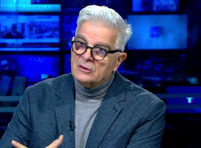 Nebojša Krstić: Opozicione stranke nemaju svoje resurse, zato ih i ustupaju blokaderima
