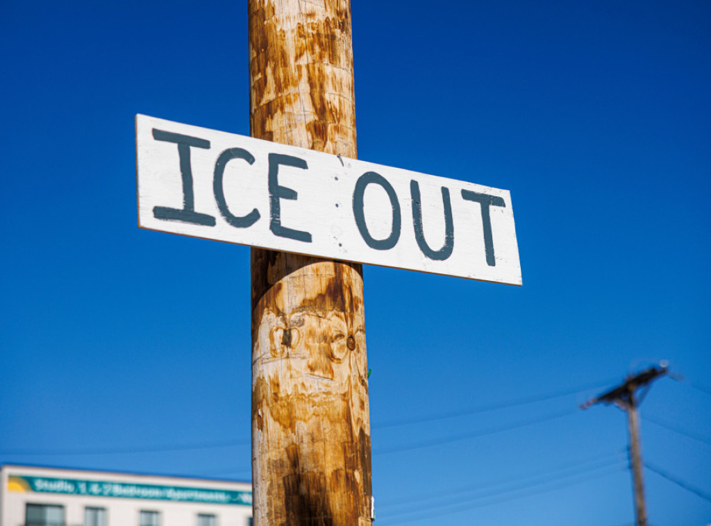 NBC: Najmanje desetak umetnika na dodeli Gremija kritikovalo ICE