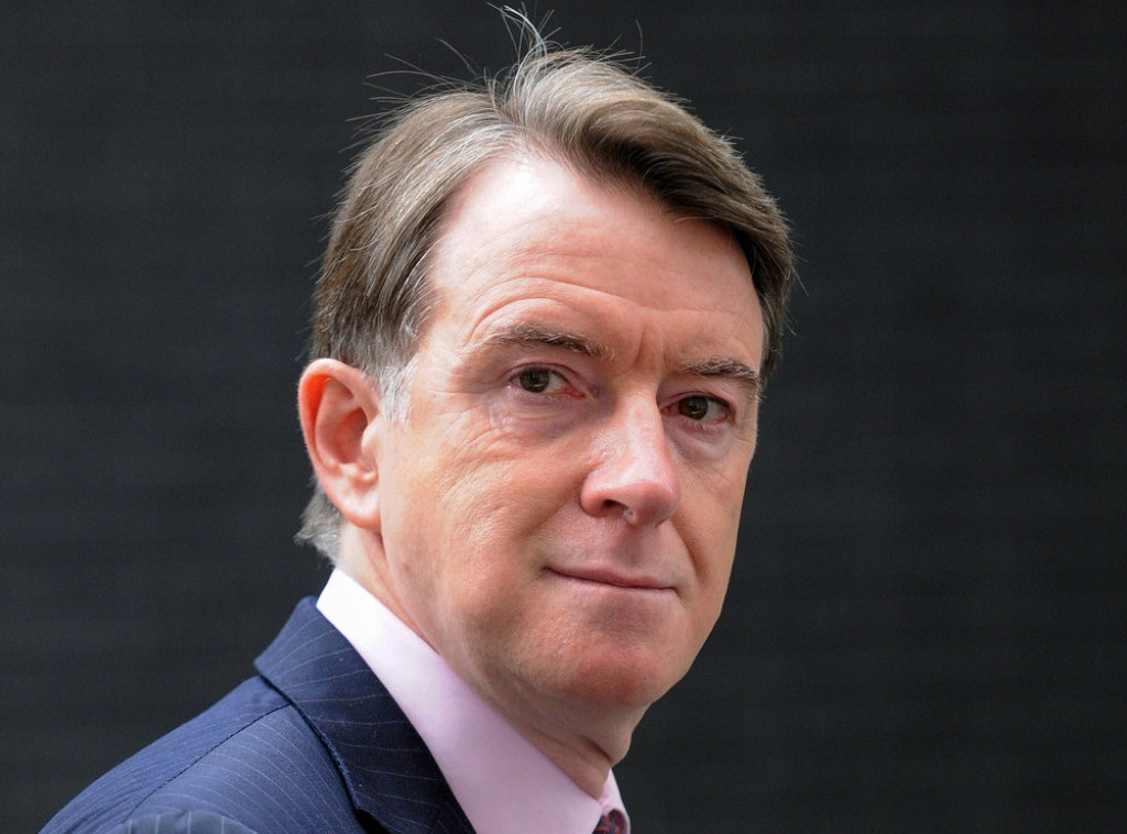 Piter Mandelson  zbog veza sa Epstinom podnosi ostavku na mesto u Laburističkoj partiji