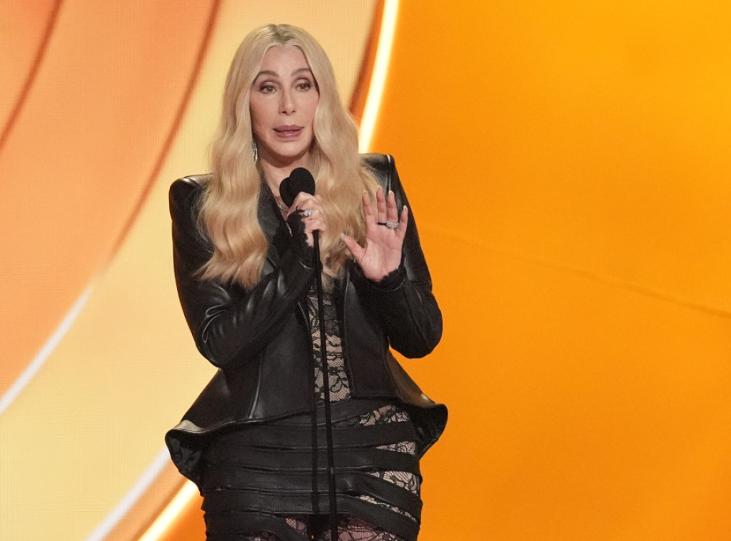 Momenti koji su obeležili dodelu Gremi nagrada - od Šer do sabrine Karpenter