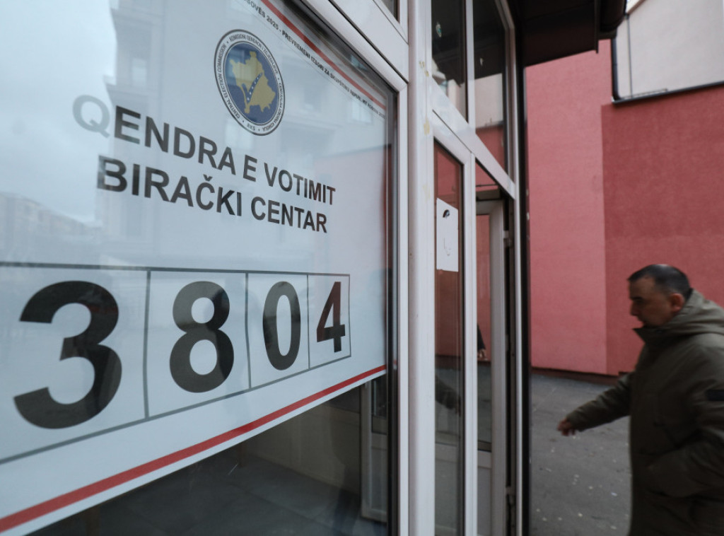 Kosovska Mitrovica: 10 osumnjičenih za manipulaciju glasovima pušteno da se brani sa slobode