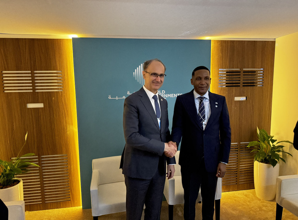 Premijer Macut u Dubaiju sa predsednikom Bocvane o unapređenju saradnje