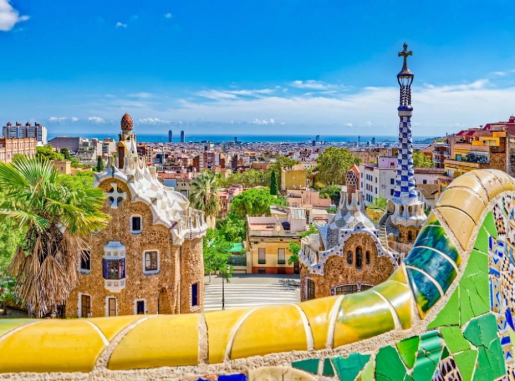 Barselona udvostručuje turističku taksu od aprila, gosti će plaćati i 15 evra po noćenju