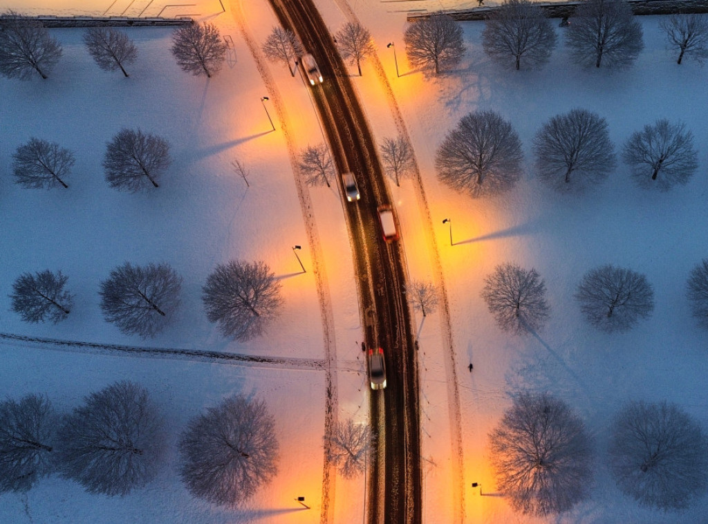 Nemačka: Privremeno obustavljen saobraćaj na aerodromu u Frankfurtu